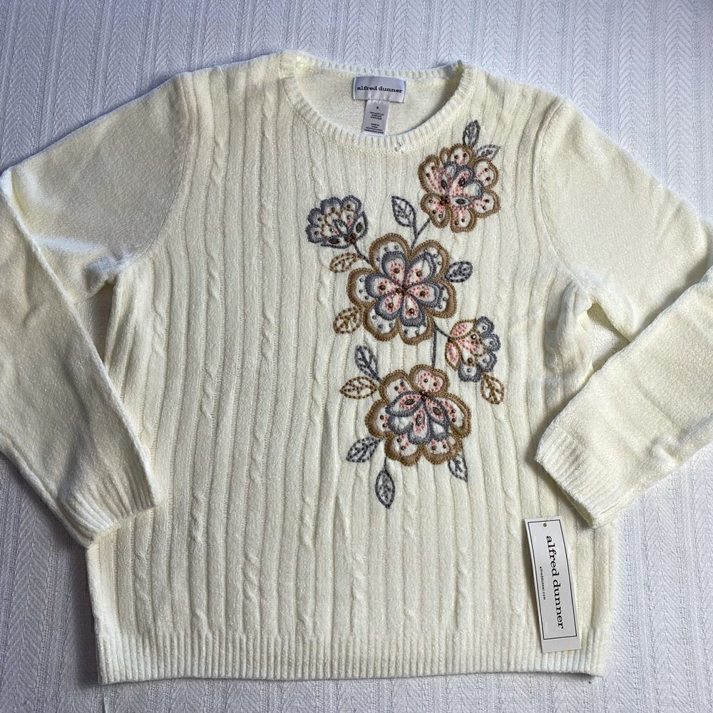ALFRED DUNNER Women's Glacier Lake Flower Chenille Sweater
